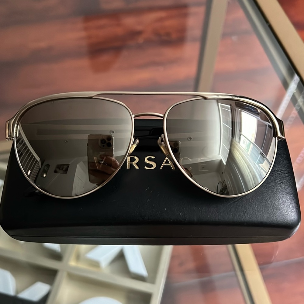 ☁️VERSACE Women Metal Sunglasses ☁️
